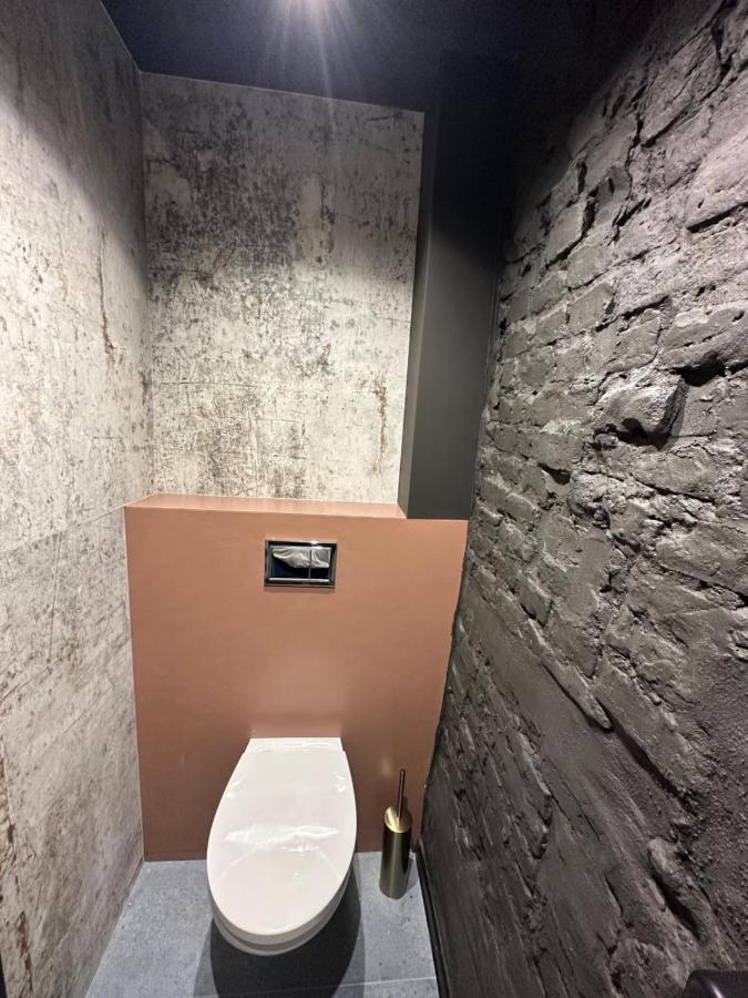 Darkhouse Fondovalle ウッチ エクステリア 写真