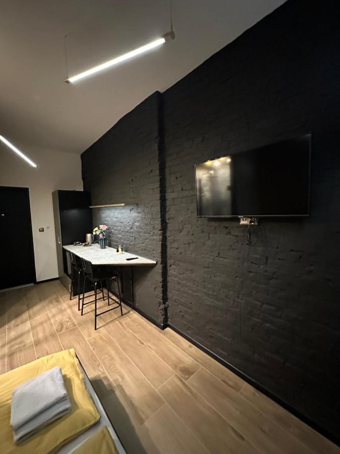 Darkhouse Fondovalle ウッチ エクステリア 写真